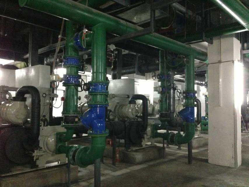 某地下室重慶閥門(mén)改造用到重慶蝶閥，重慶壓力表，重慶橡膠軟接頭，重慶溫度計(jì)，重慶電動(dòng)二通閥，重慶保溫材料，重慶過(guò)濾器，重慶止回閥，重慶水泵，重慶減震器等
